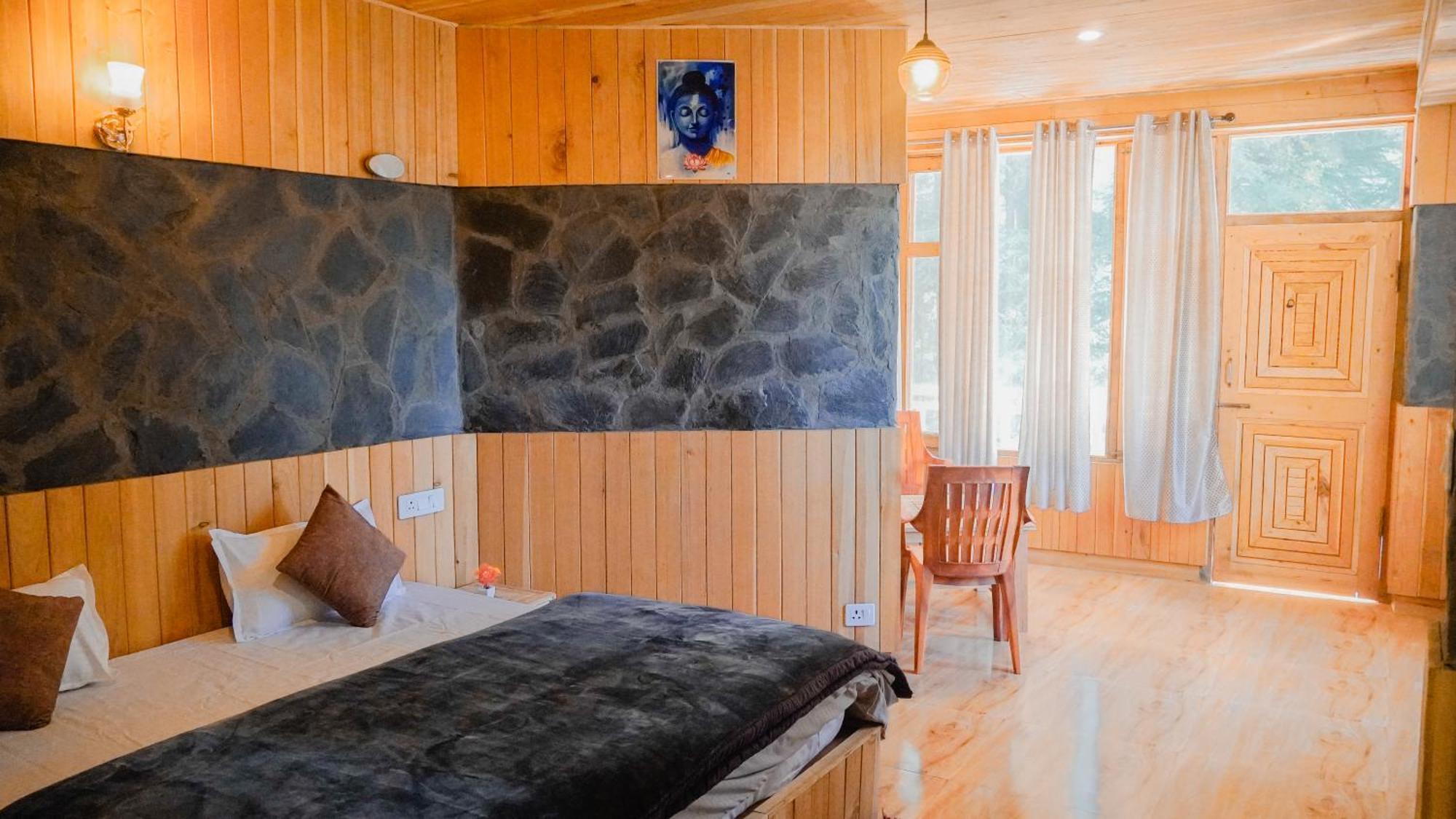Homestay Hrh By Hostalgic Jibhi